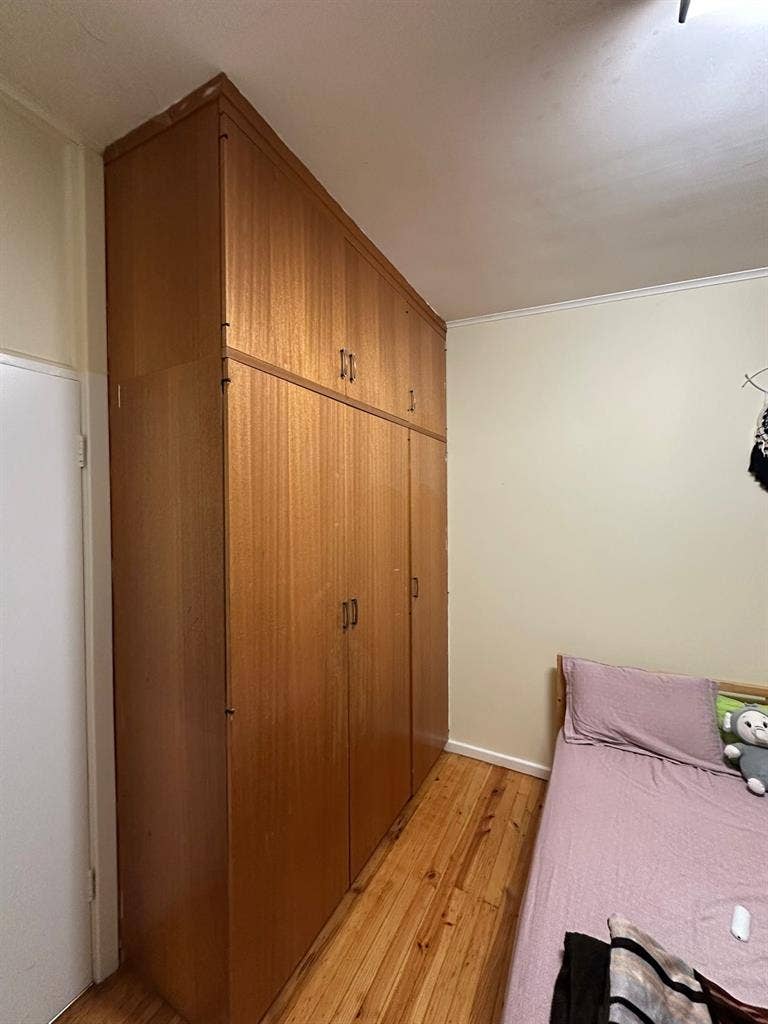 Well- Furnished room available