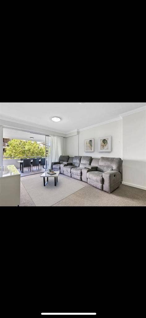 Single Room Available in Bowen Hill
