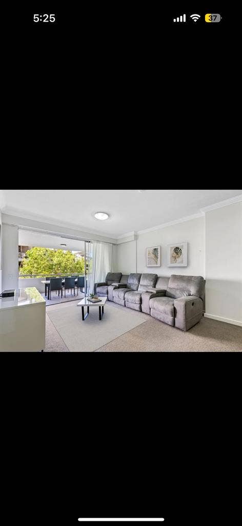 Single Room Available in Bowen Hill