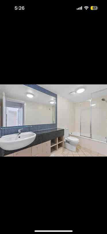 Single Room Available in Bowen Hill