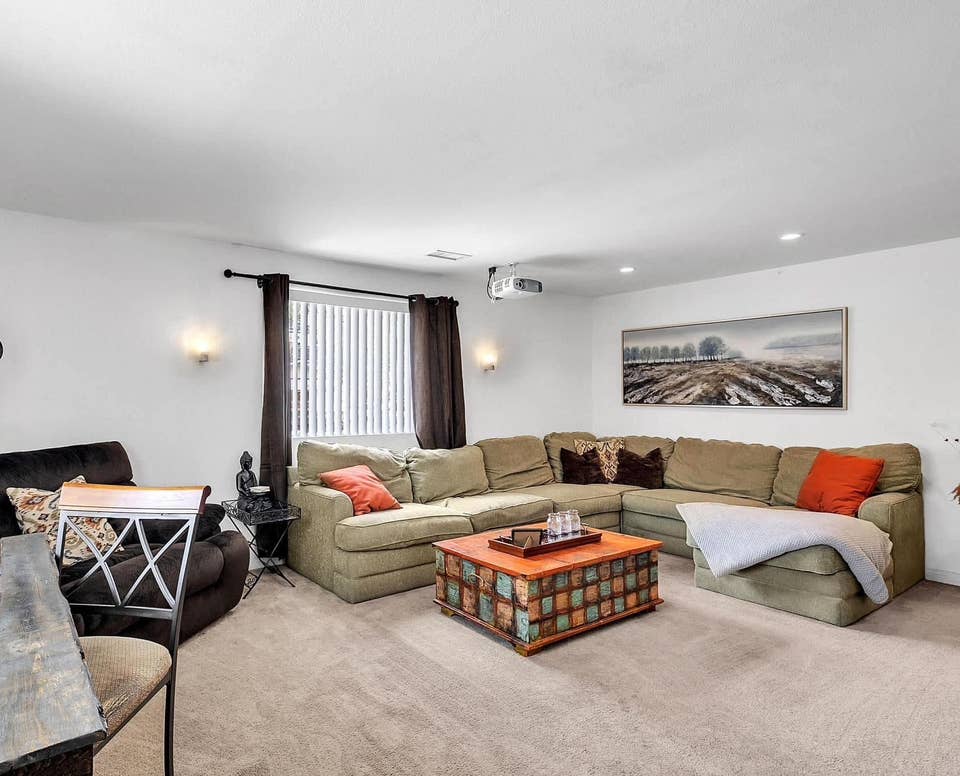 Furnished or unfurnished room
