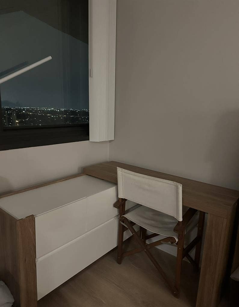 2nd bedroom in apartment near LUC