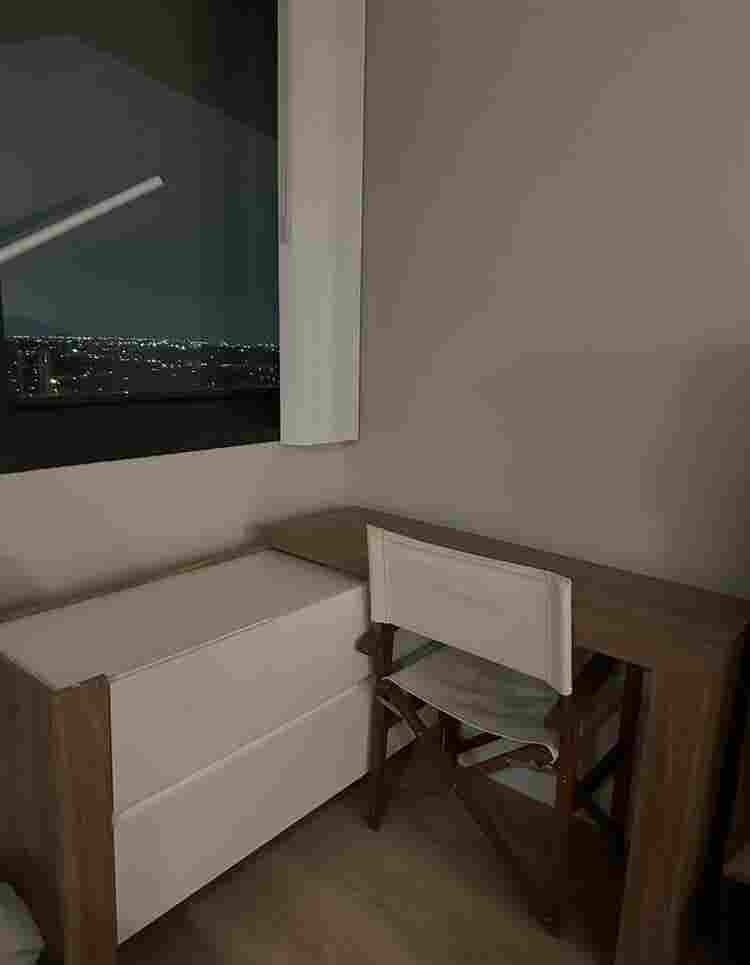 2nd bedroom in apartment near LUC
