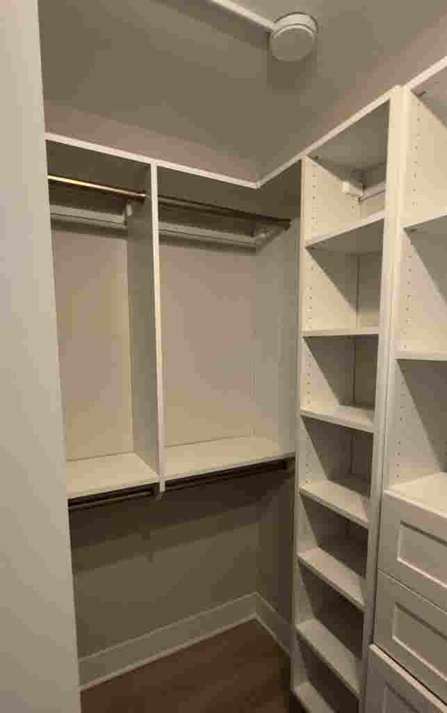 2nd bedroom in apartment near LUC