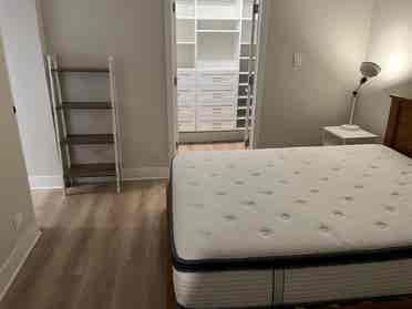 2nd bedroom in apartment near LUC