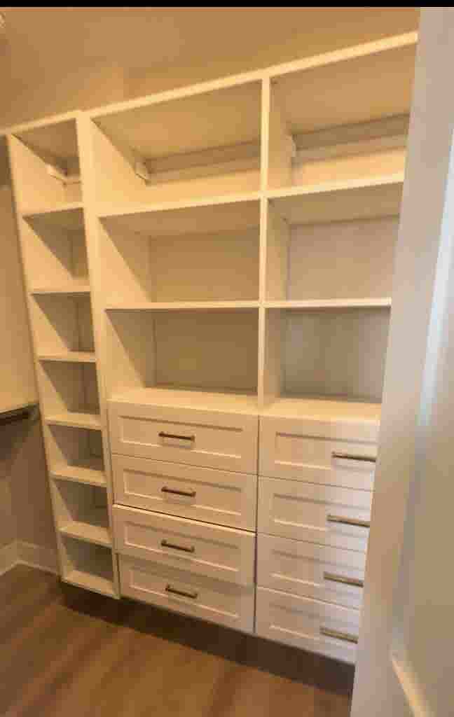 2nd bedroom in apartment near LUC