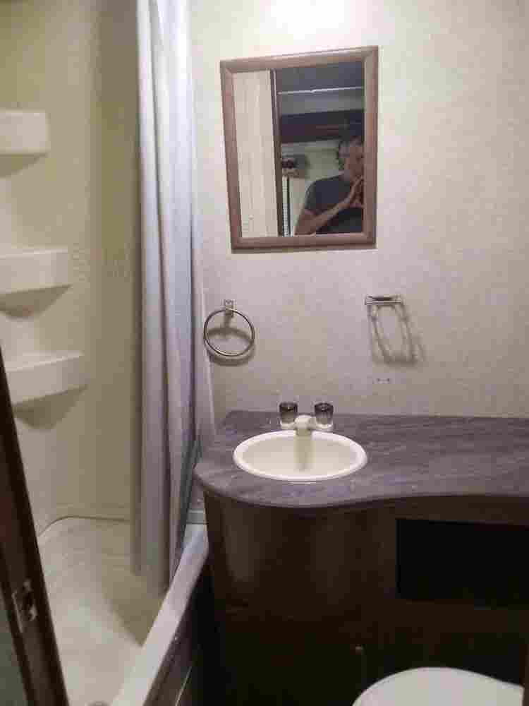 Rv room for rent