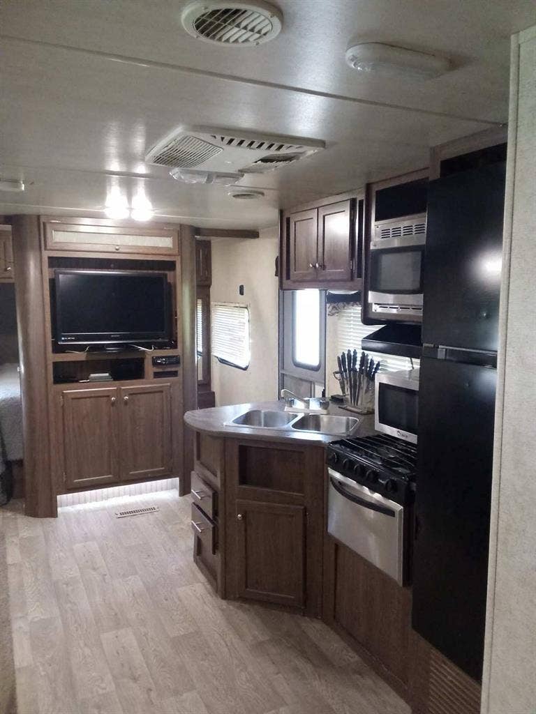 Rv room for rent