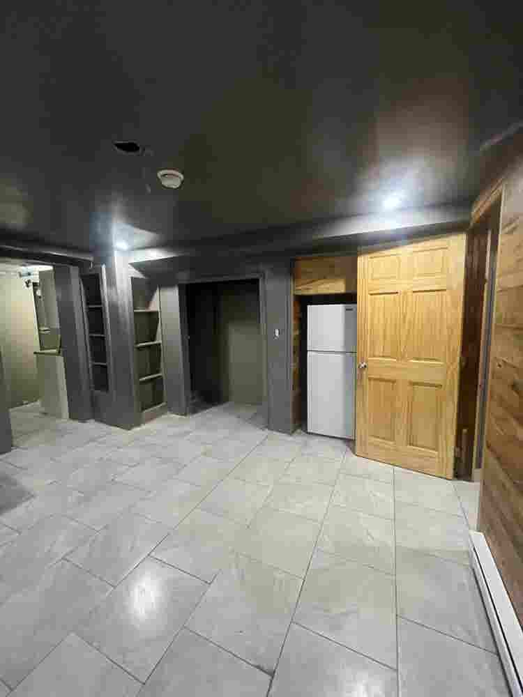 Private Walk in basement unit