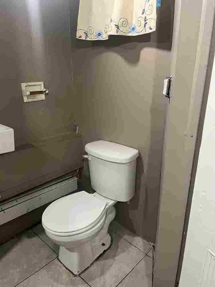 Private Walk in basement unit