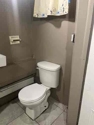 Private Walk in basement unit
