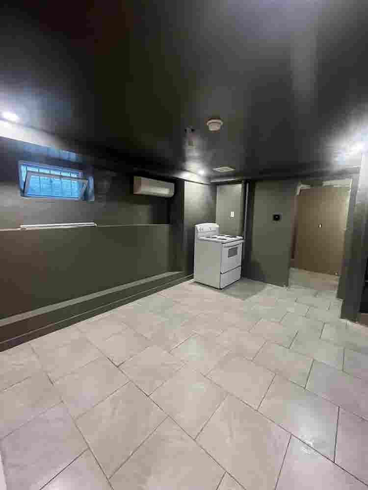 Private Walk in basement unit