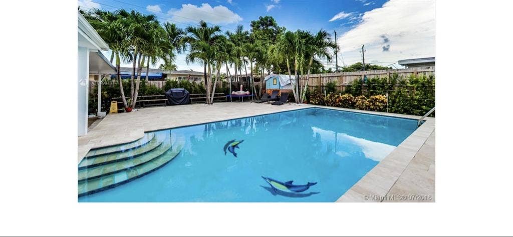 Nice beautiful pool home