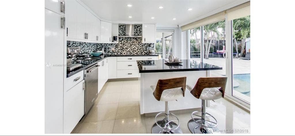 Nice beautiful pool home