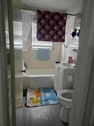 Room mate wanted - Private room