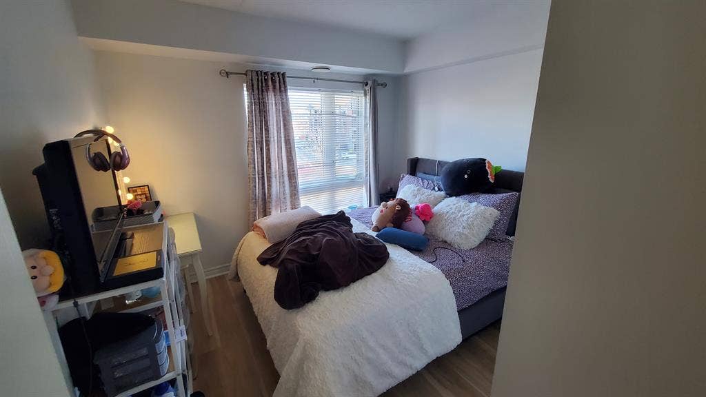 1 bedroom condo south Guelph
