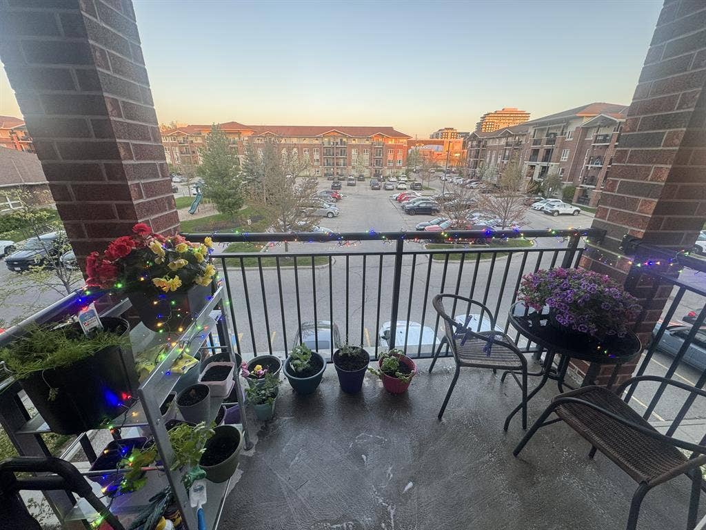 1 bedroom condo south Guelph