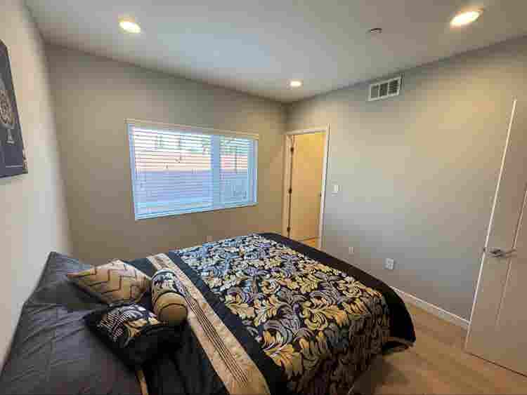 Hollywood Private room with  bath