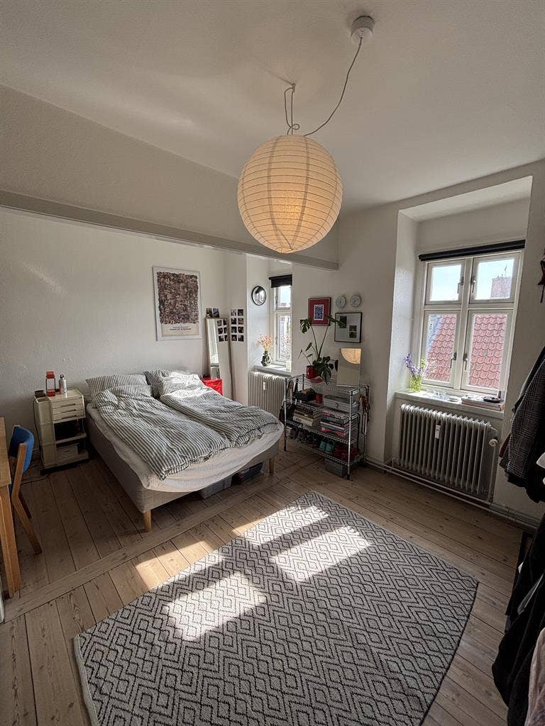 Room Available for Sublease