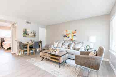 Bedroom Apartments for Rent!