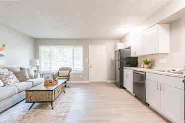 Bedroom Apartments for Rent!