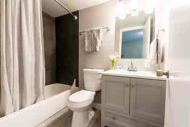 Bedroom Apartments for Rent!