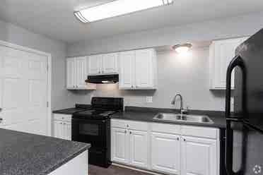 Bedroom Apartments for Rent!