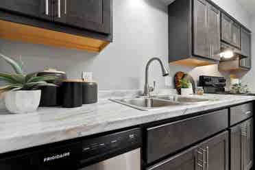 Bedroom Apartments for Rent!
