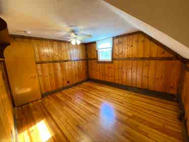 Room for Rent w/Bonus Attic Space