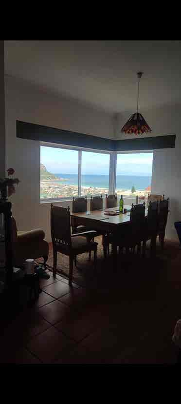 Looking for a house mate