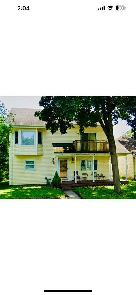 Roomy and Quiet with large closet