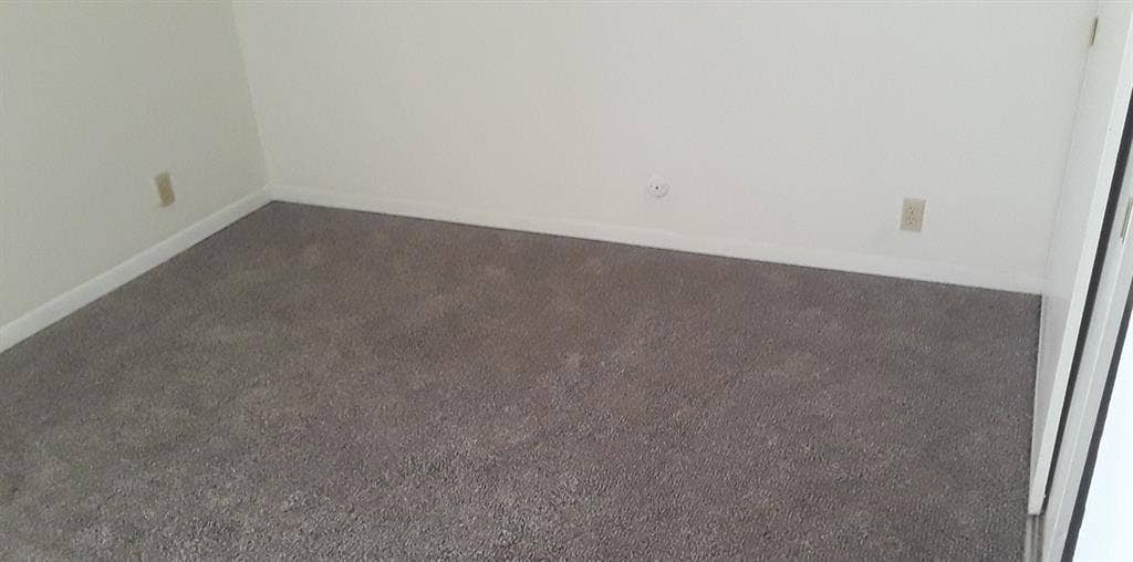 Share 3Bedroom Townhome in DTC area