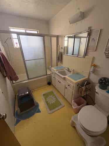 Midtown Phoenix Apartment Room