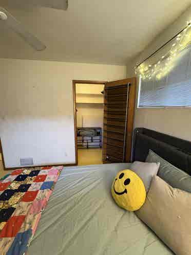 Midtown Phoenix Apartment Room