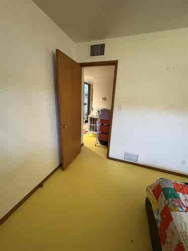 Midtown Phoenix Apartment Room