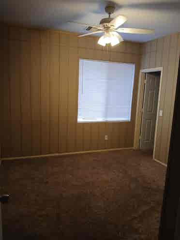 3 rooms available in big house