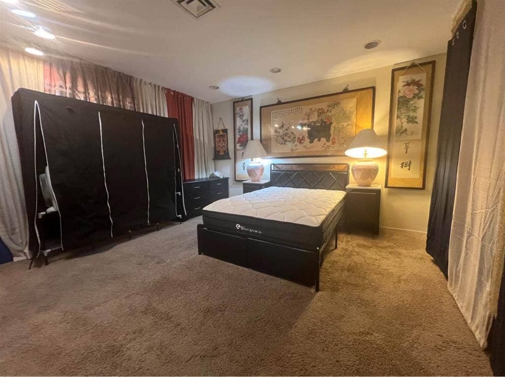 Looking for Tenants