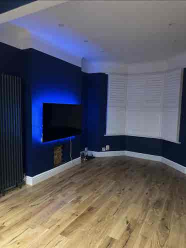 Two Flat mates wanted (F)