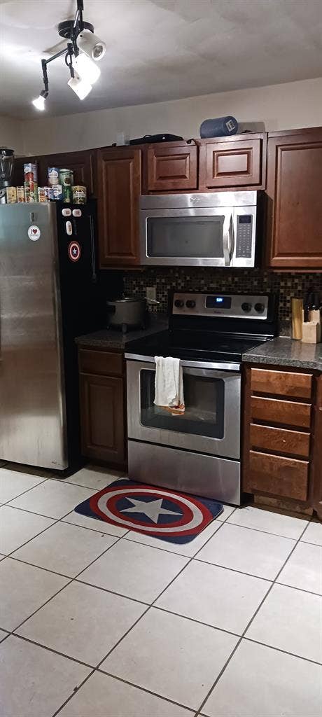 Room for rent in Virginia Beach Va
