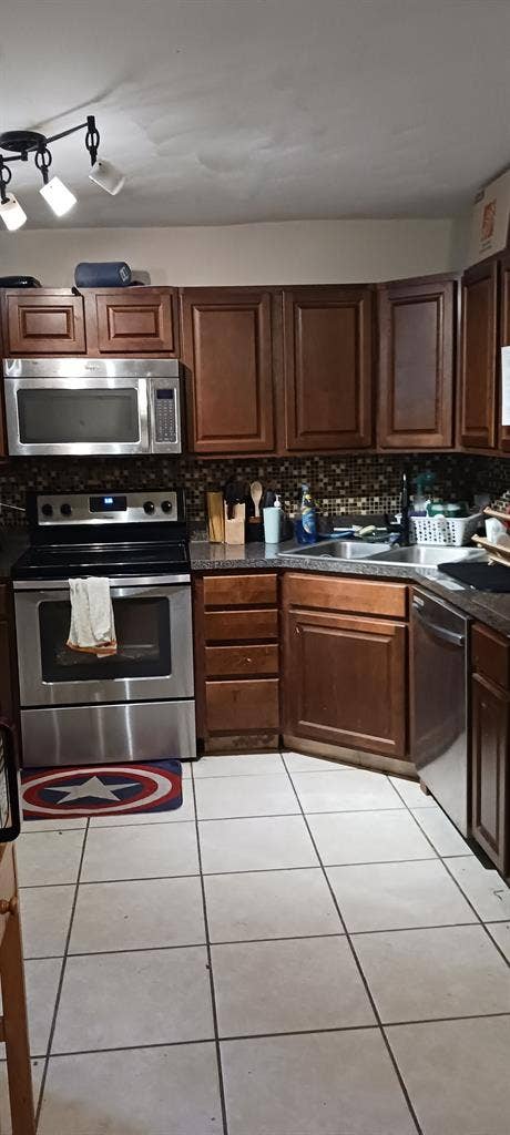 Room for rent in Virginia Beach Va