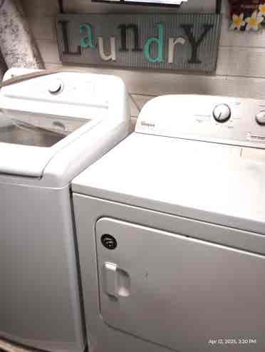 2/story Tiny (w/detach Shared Bath)