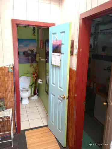 2/story Tiny (w/detach Shared Bath)