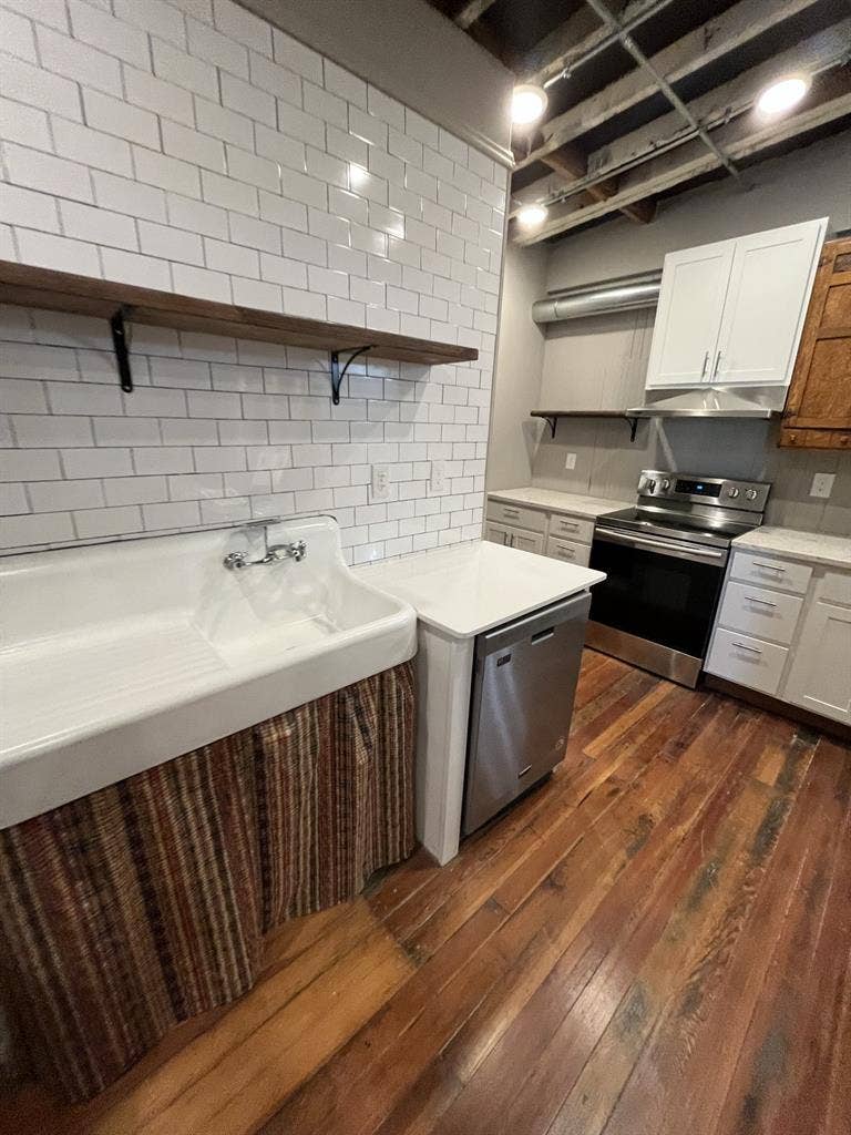 Need Roommate asap