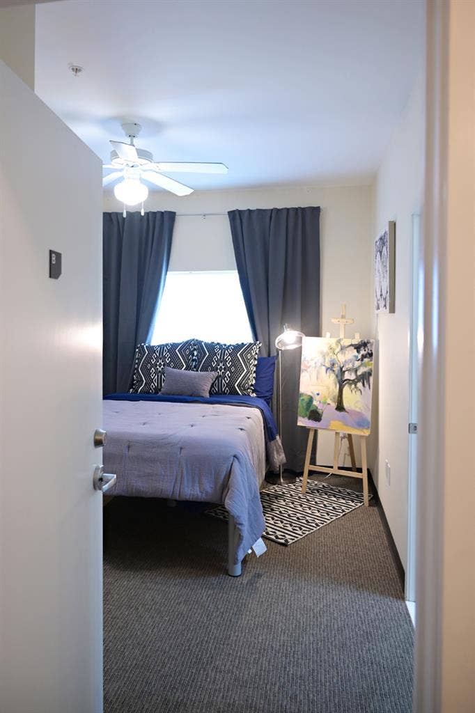 1 Bedroom / 1 Bathroom