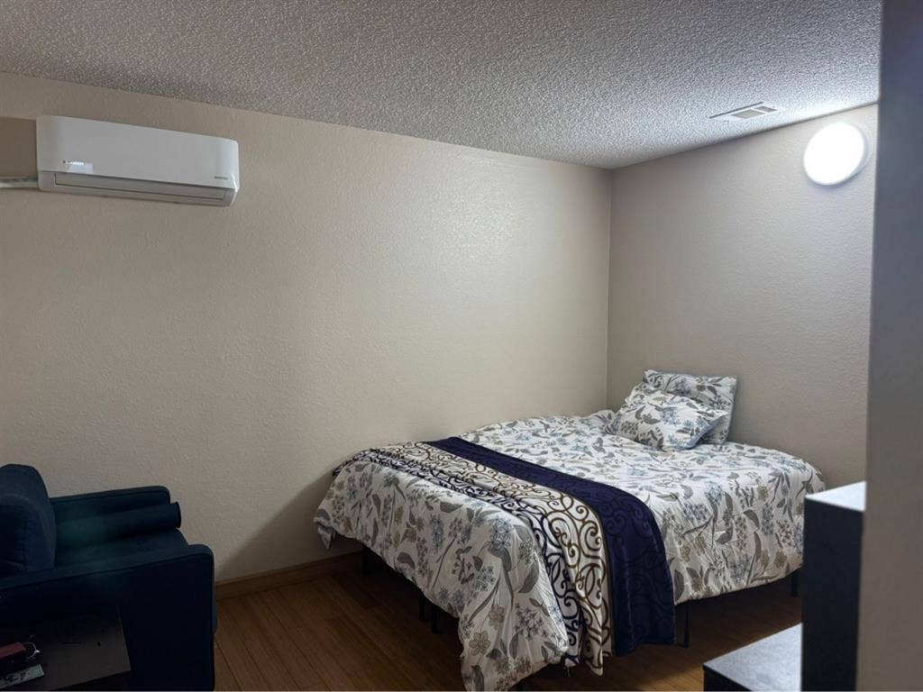 Single Room For Rent