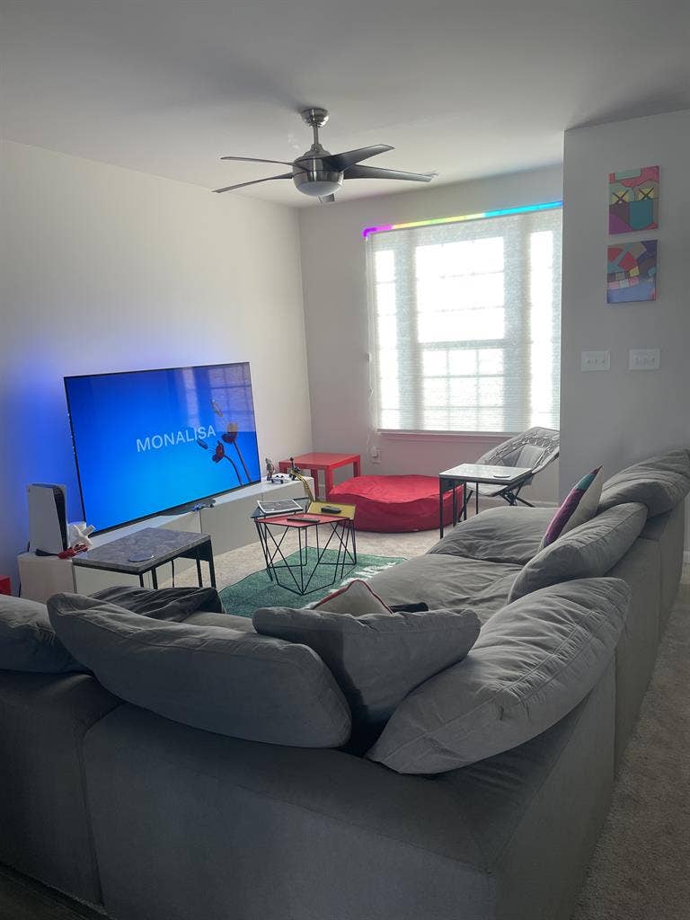 Room for Rent New Townhome