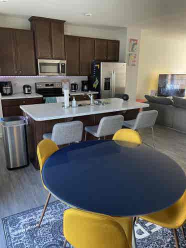 Room for Rent New Townhome