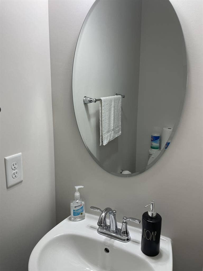 Room for Rent New Townhome