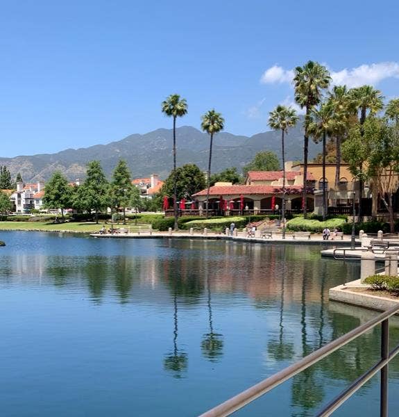 UTILITIES INCLUDED LAKE FRONT RSM