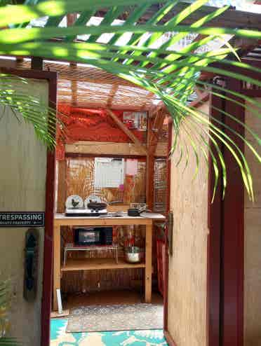 Side Priv.entryBedroom-Not in MainH